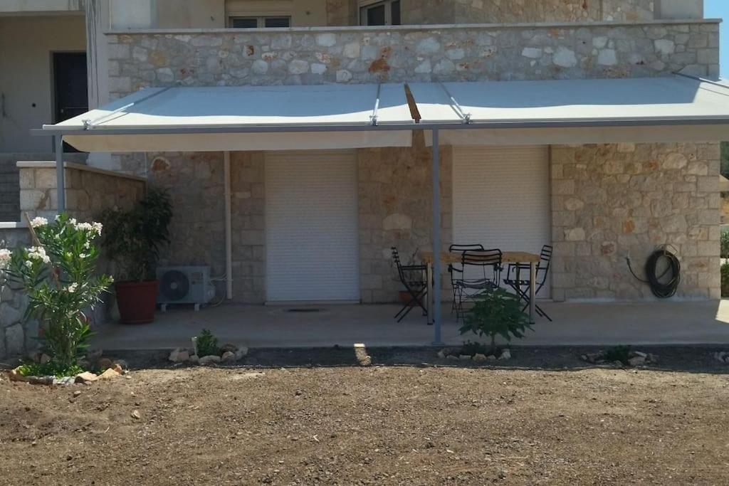 Smailis Apartment 2 Ligourio Exterior photo