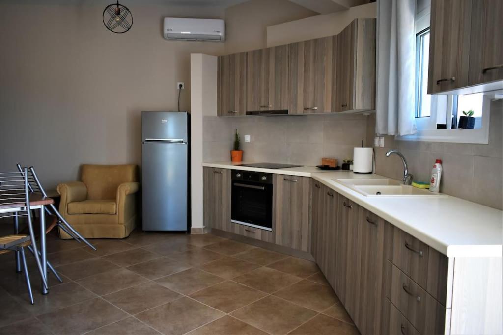 Smailis Apartment 2 Ligourio Exterior photo